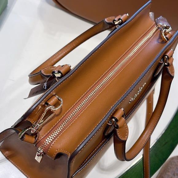 Kate Spade Madison Saffiano Leather Medium Satchel
NWT - Picture 8 of 16